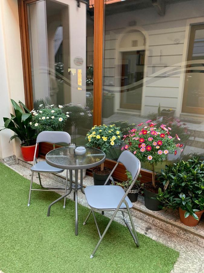 韦尔巴尼亚 Residenza Lisy酒店 外观 照片