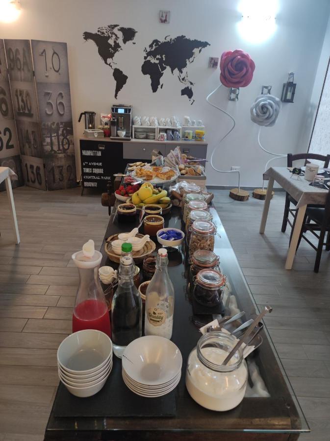 韦尔巴尼亚 Residenza Lisy酒店 外观 照片