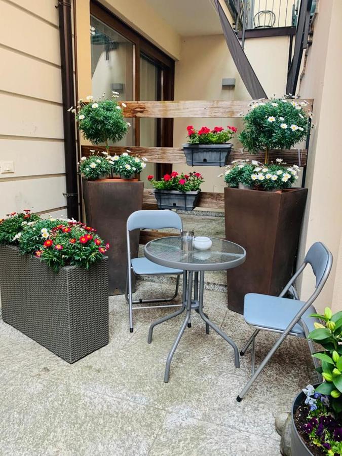 韦尔巴尼亚 Residenza Lisy酒店 外观 照片